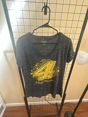 Stewart-Haas Racing Kevin Harvick #4 NASCAR Graphic V-Neck Burnout T-Shirt